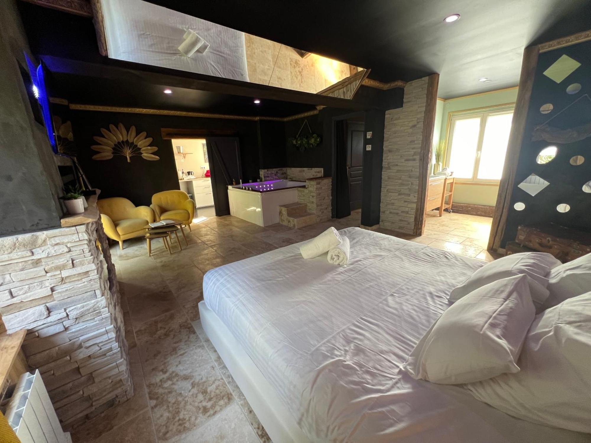 Le Lodge Des Charmes 5 Etoiles Leves ภายนอก รูปภาพ
