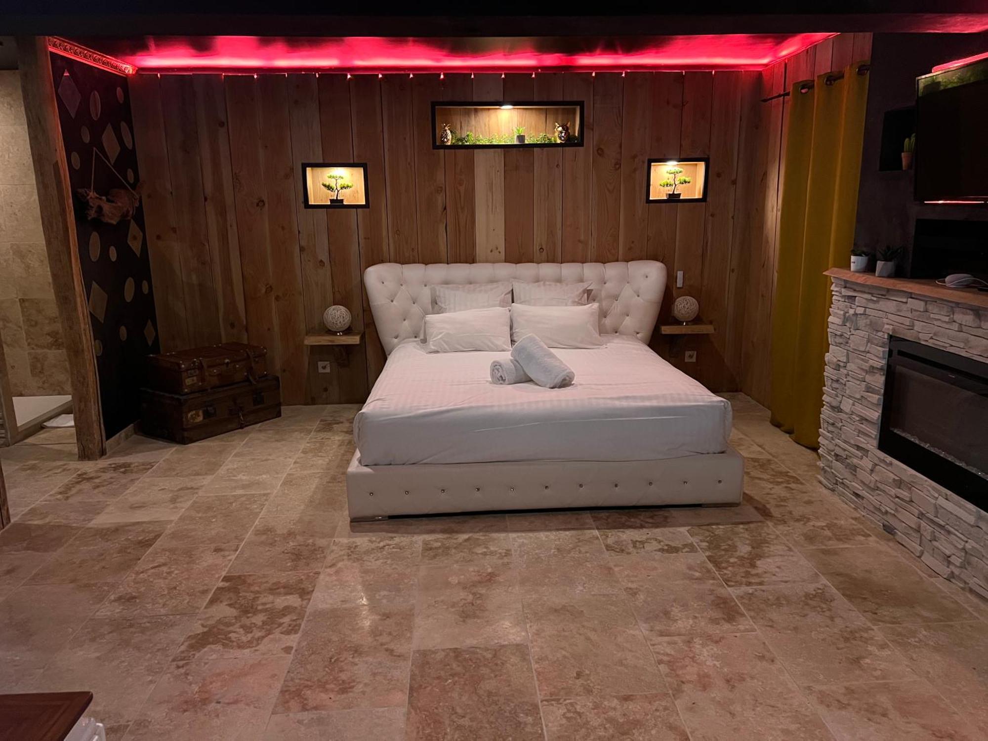 Le Lodge Des Charmes 5 Etoiles Leves ภายนอก รูปภาพ