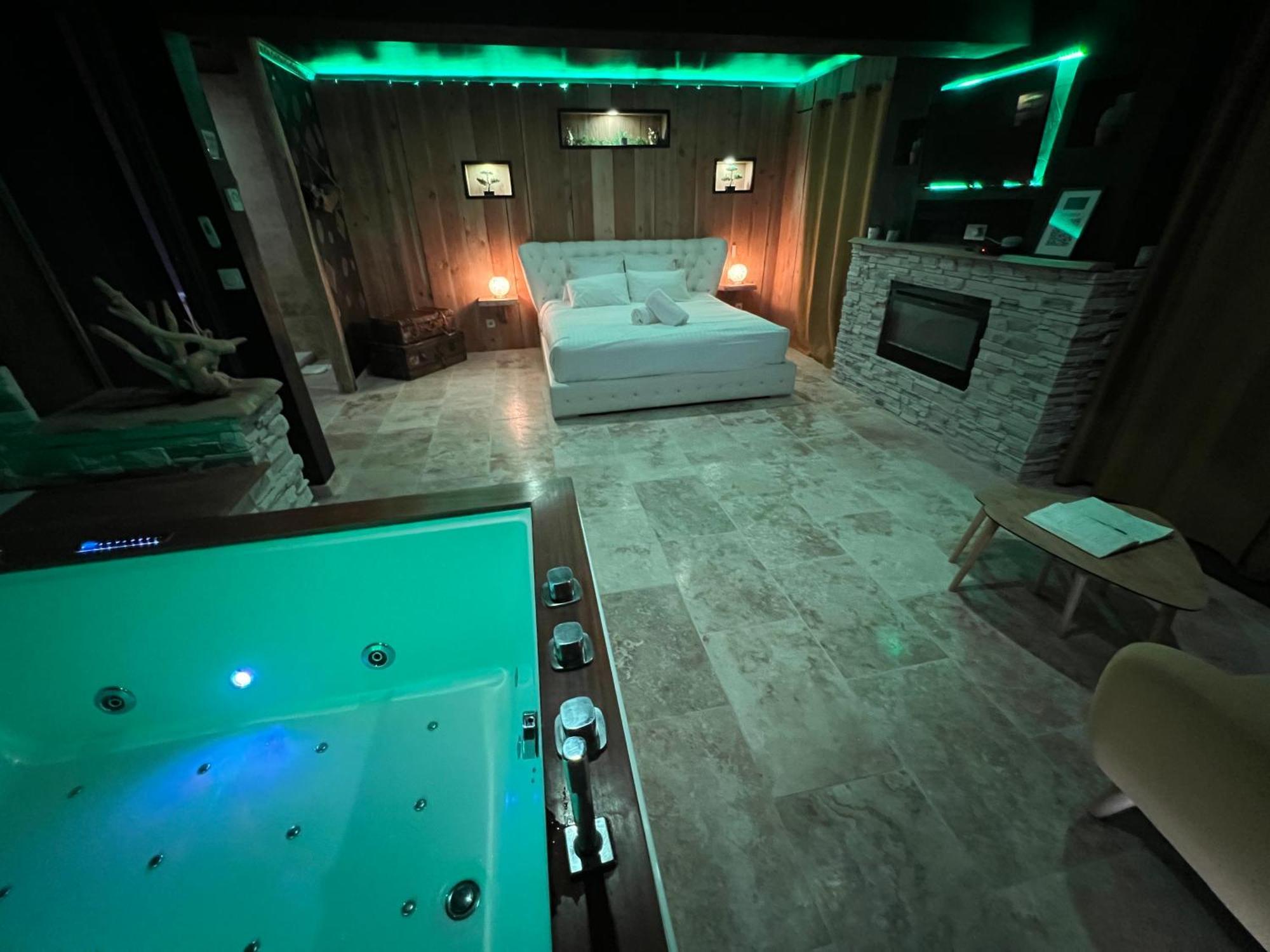 Le Lodge Des Charmes 5 Etoiles Leves ภายนอก รูปภาพ