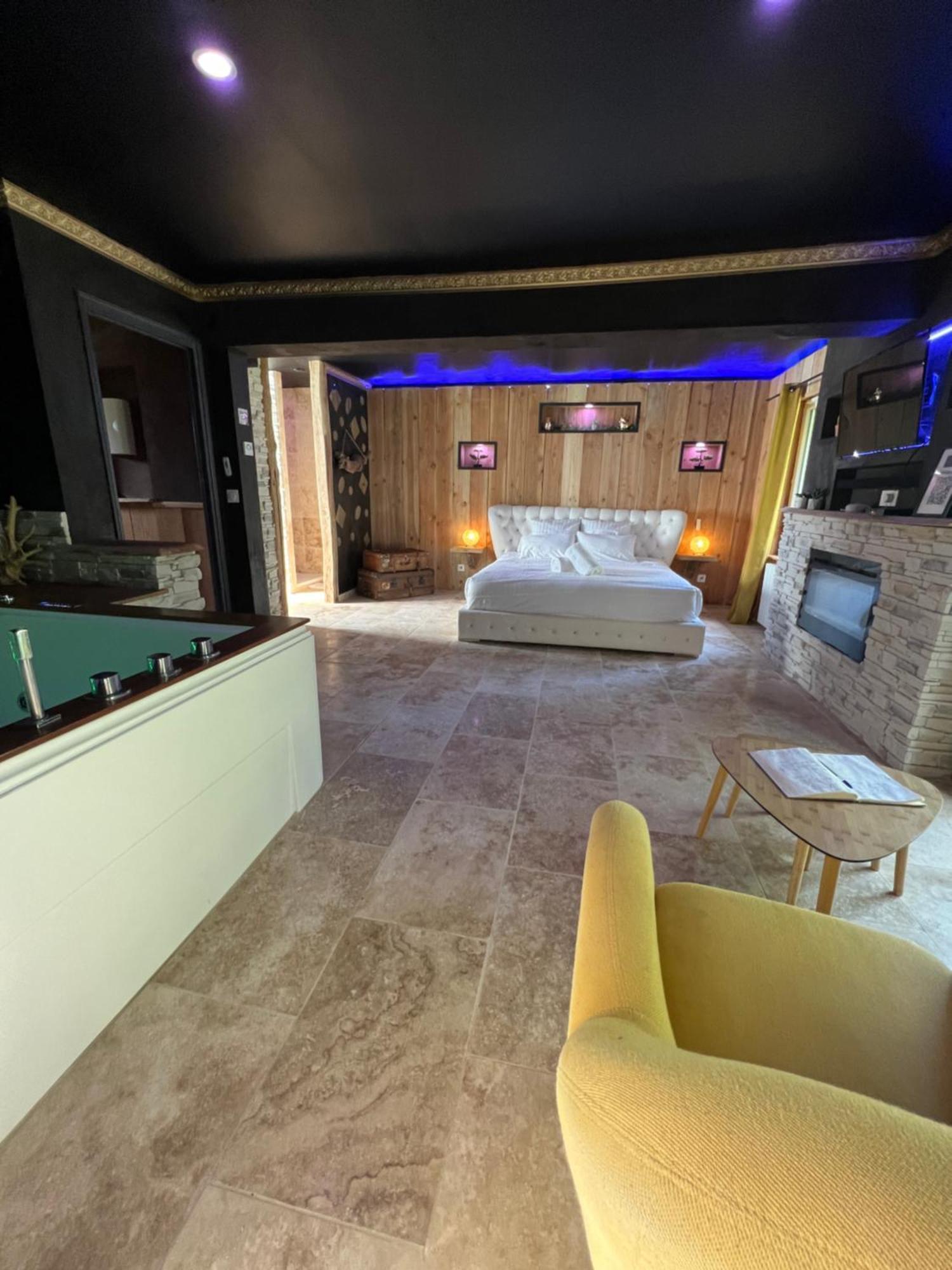 Le Lodge Des Charmes 5 Etoiles Leves ภายนอก รูปภาพ