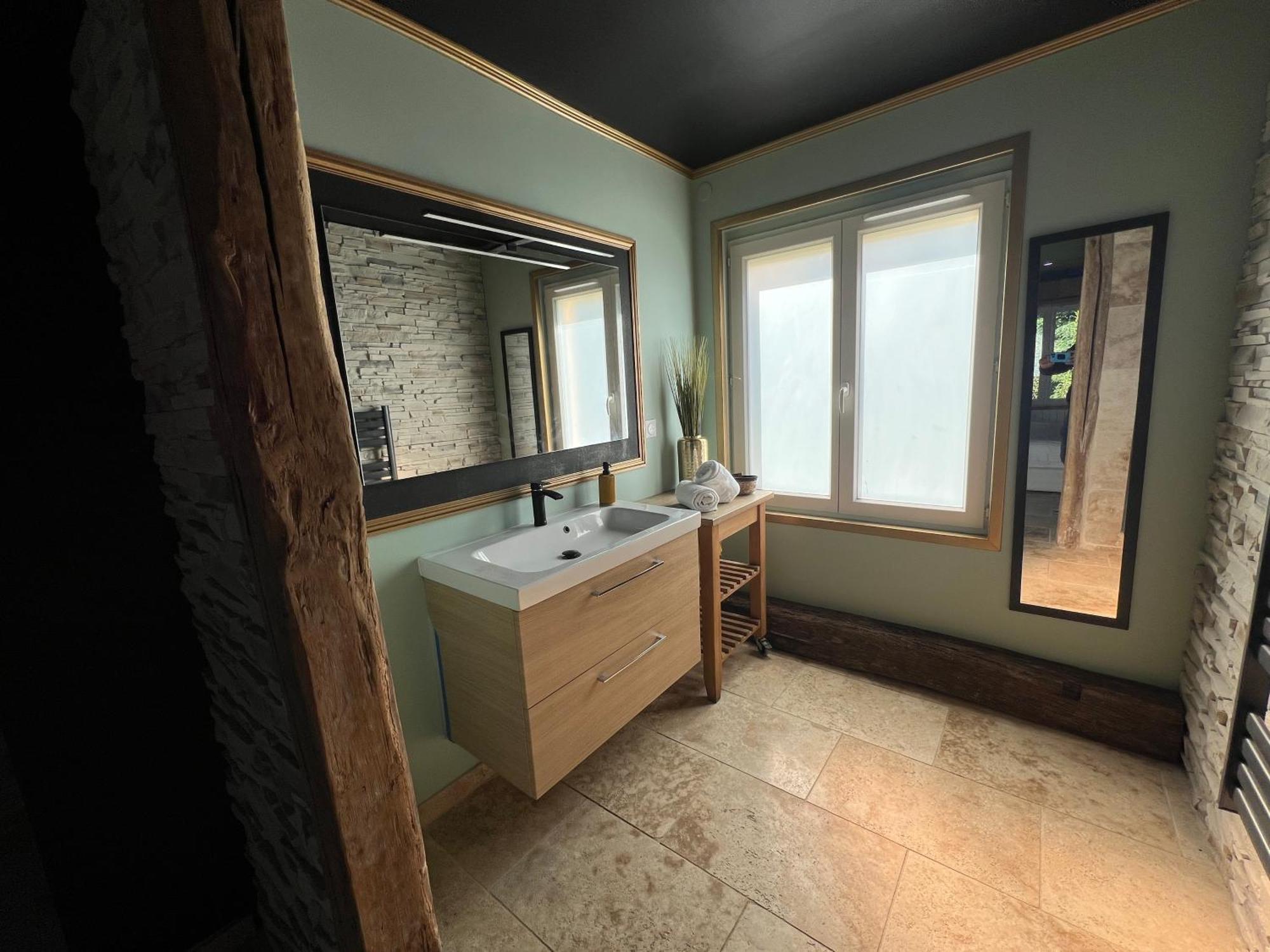 Le Lodge Des Charmes 5 Etoiles Leves ภายนอก รูปภาพ