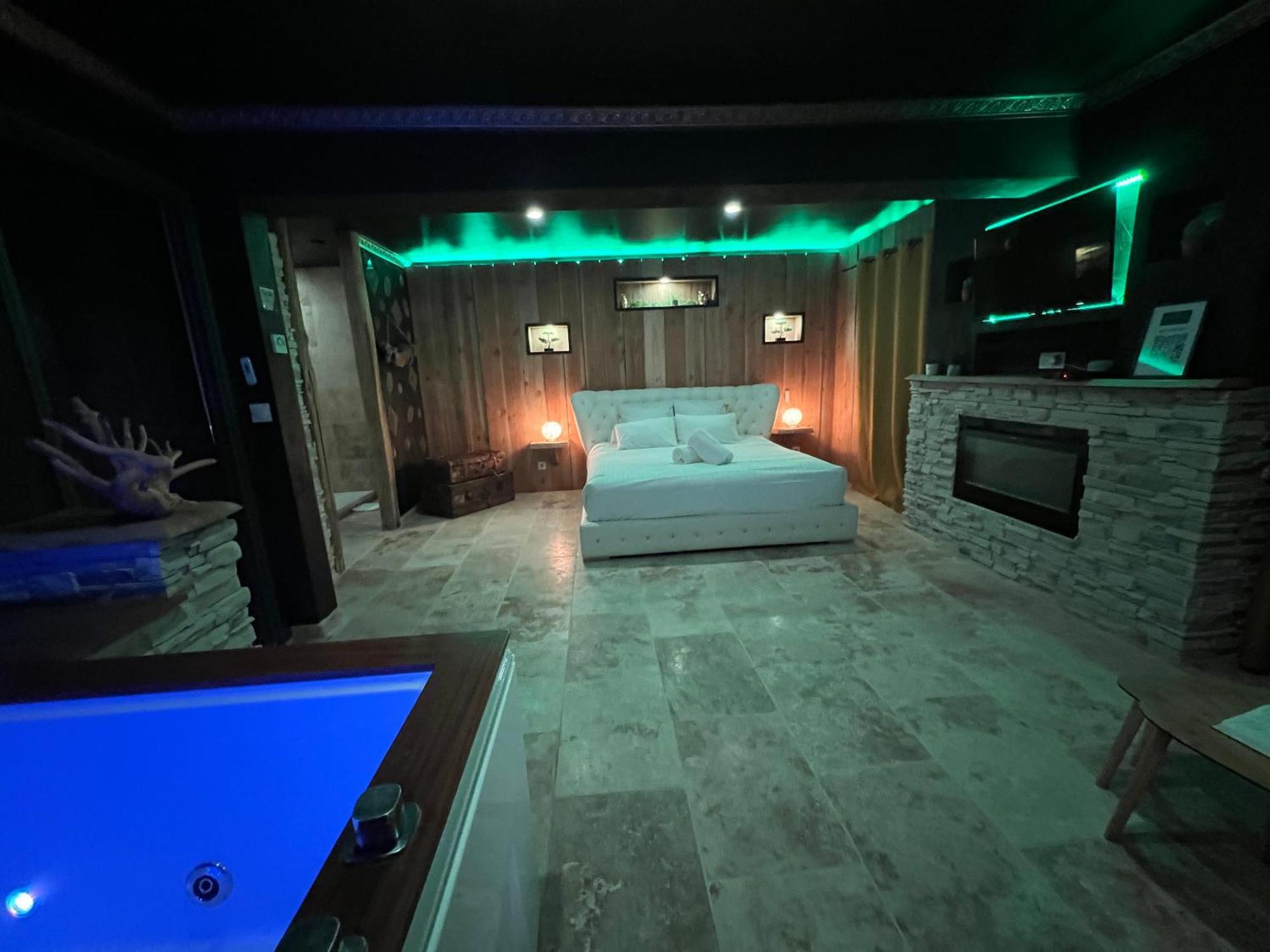 Le Lodge Des Charmes 5 Etoiles Leves ภายนอก รูปภาพ