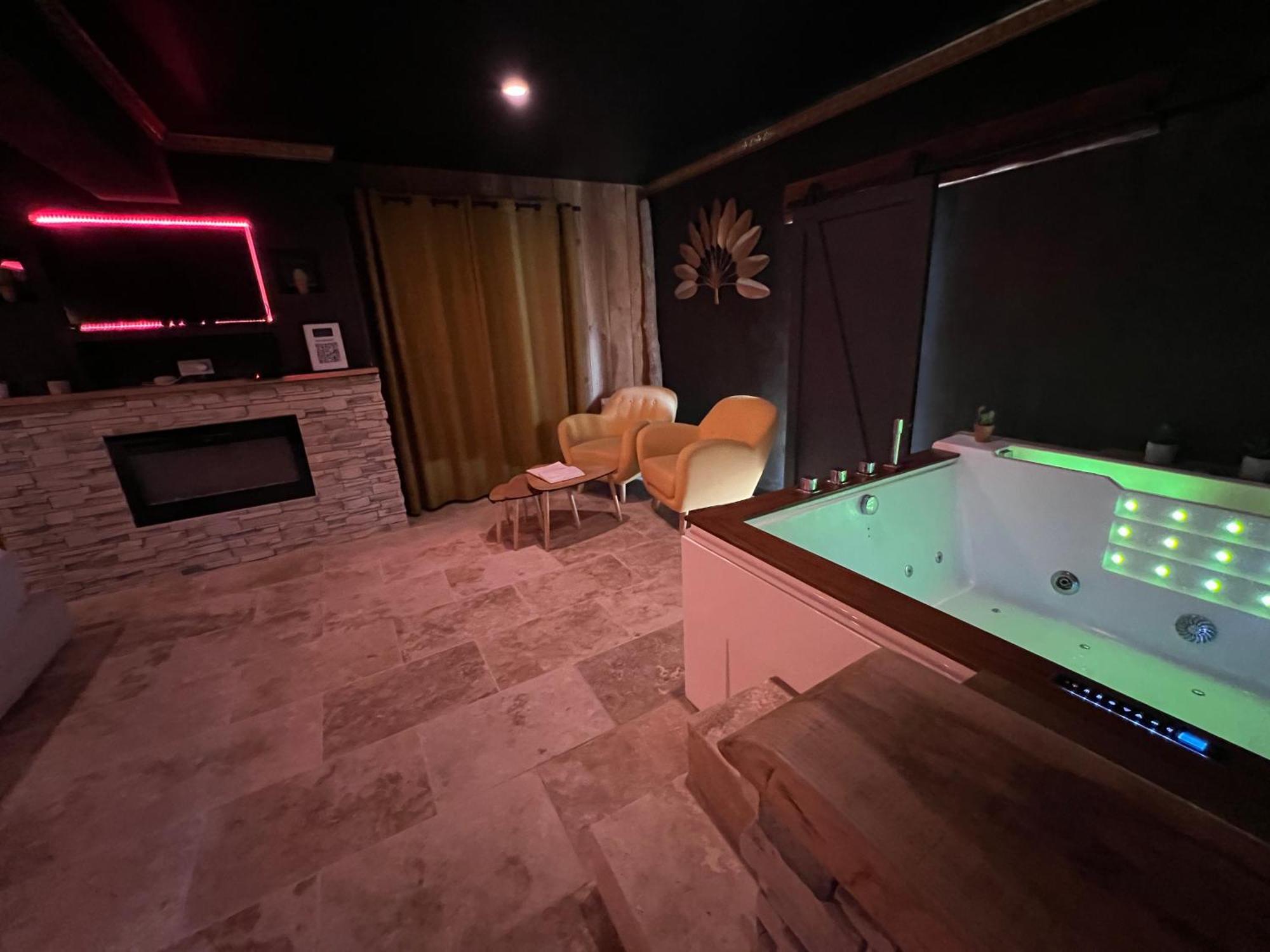 Le Lodge Des Charmes 5 Etoiles Leves ภายนอก รูปภาพ