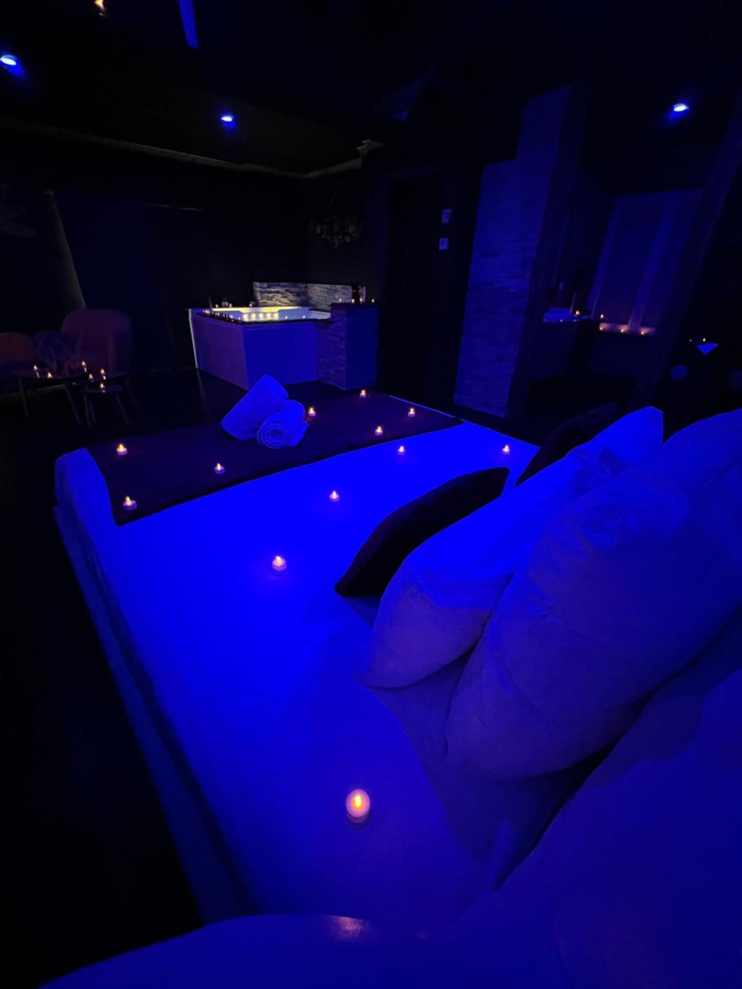 Le Lodge Des Charmes 5 Etoiles Leves ภายนอก รูปภาพ